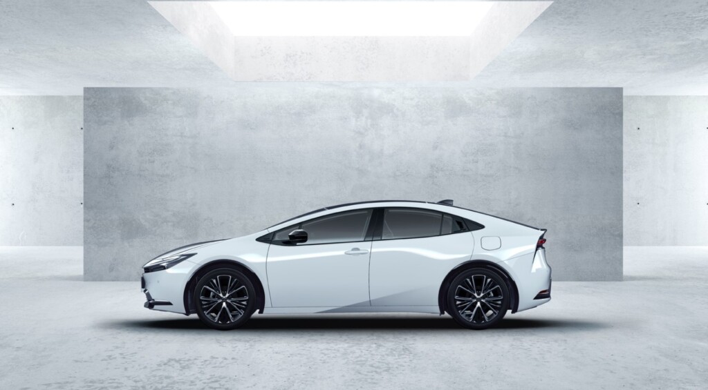 2025 Toyota Prius Exterior