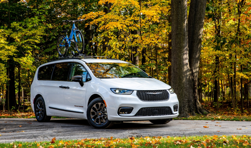 2025 Chrysler Pacifica Exterior