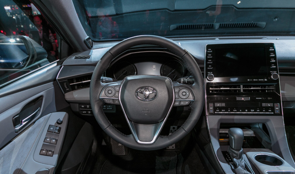 2025 Toyota Avalon Interior