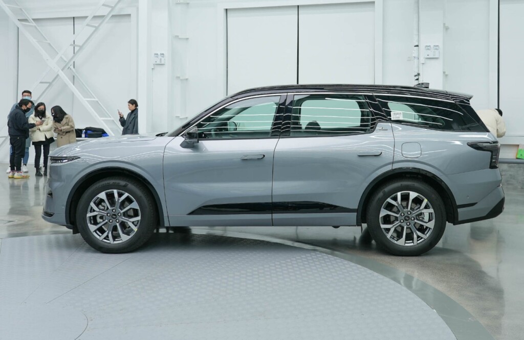 2025 Ford Edge Exterior