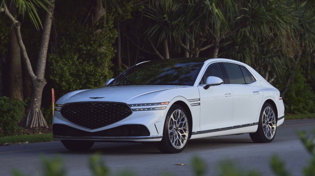 2025 Genesis G90 Exterior