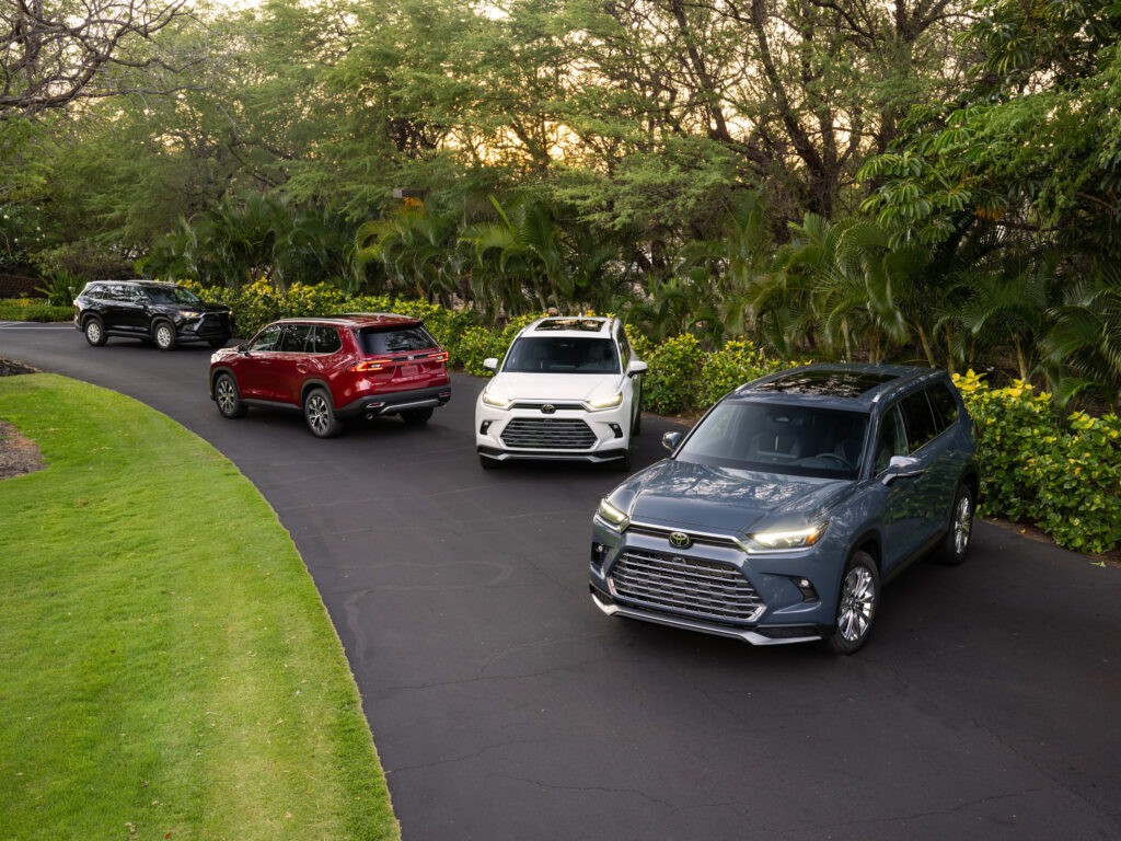 2026 Toyota Grand Highlander Barely Costs More Than Last Year Autoblog