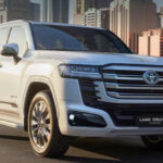 Hybrid 2026 Toyota LandCruiser 300 Confirmed For Oz Eye popping 340kW 790Nm Hybrid 4WD Detailed As Australian Launch For The Petrol powered 2027 Nissan Y63 Patrol Rival Locked In Car News CarsGuide