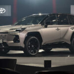 Toyota RAV4 2026 SUV Ibrido Plug in E Full Hybrid Con Design Sportivo