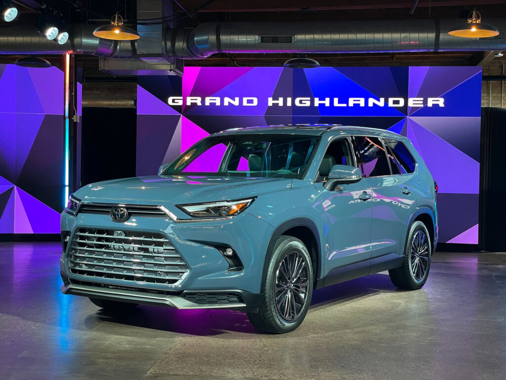 Toyota s 2026 Grand Highlander Is 500 More Than Last Year